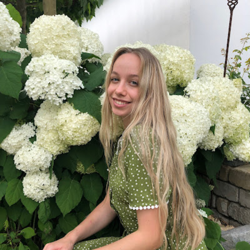 Meet your Posher, Карина